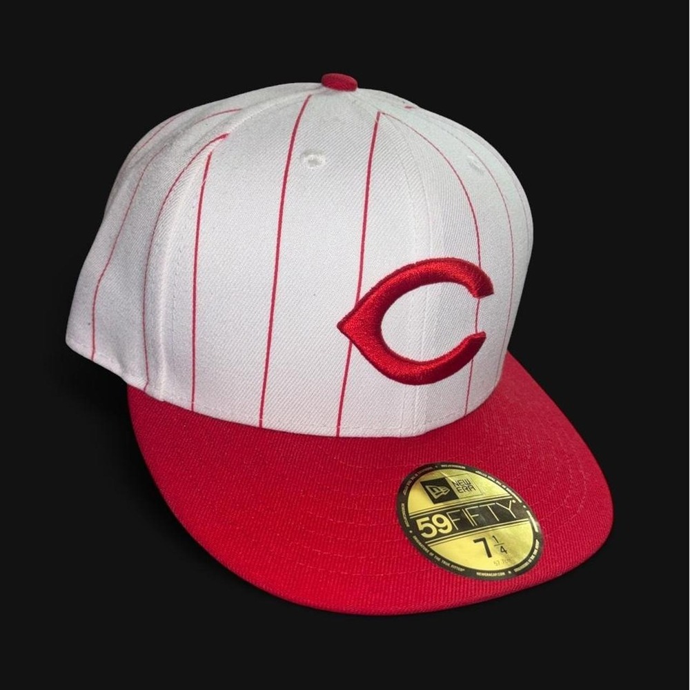 New Era Cincinnati Reds white with red pinstripes cap, size 7 1/4